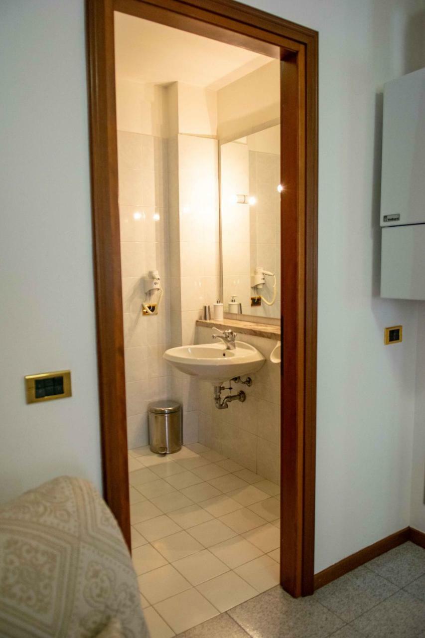 Casa Katy Lägenhet Garda  Exteriör bild